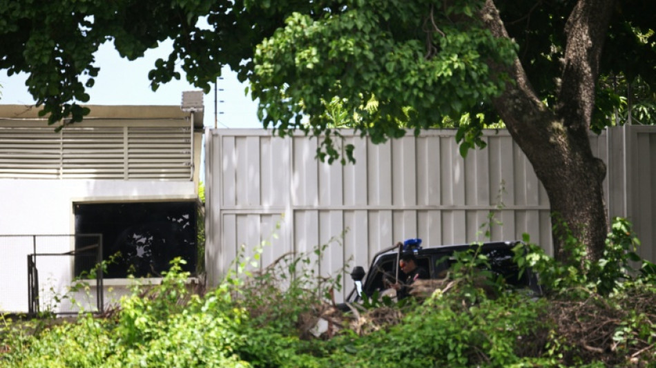 Opositores venezuelanos deixam refúgio na embaixada argentina