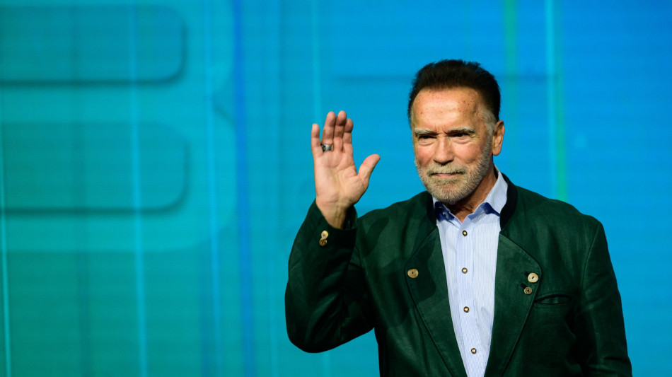 Schwarzenegger in campo contro la guerra dei collegi elettorali