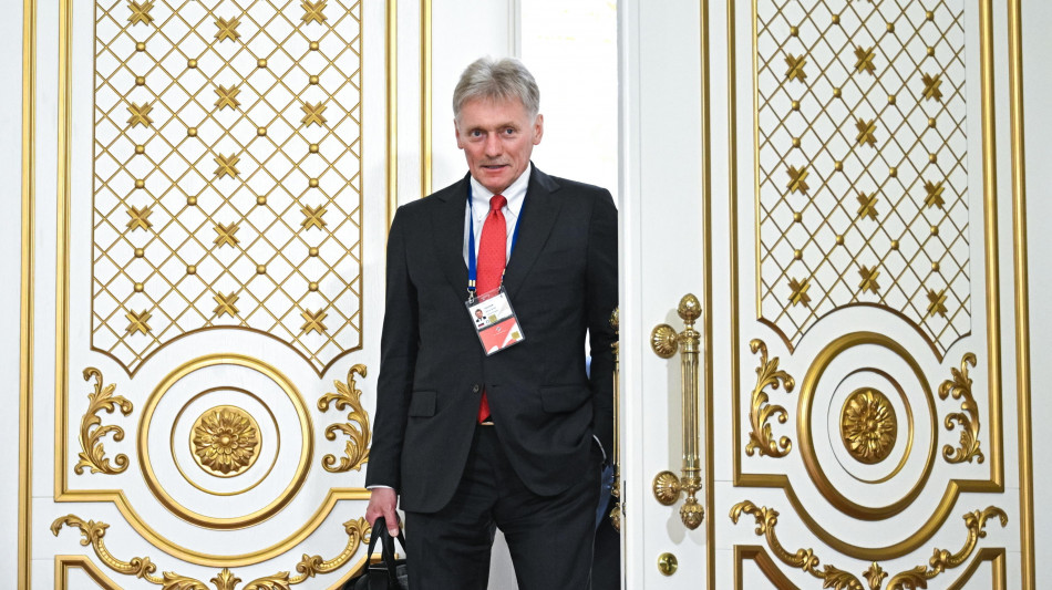 Cremlino, 'interessati ai negoziati ma non ci fermiamo'