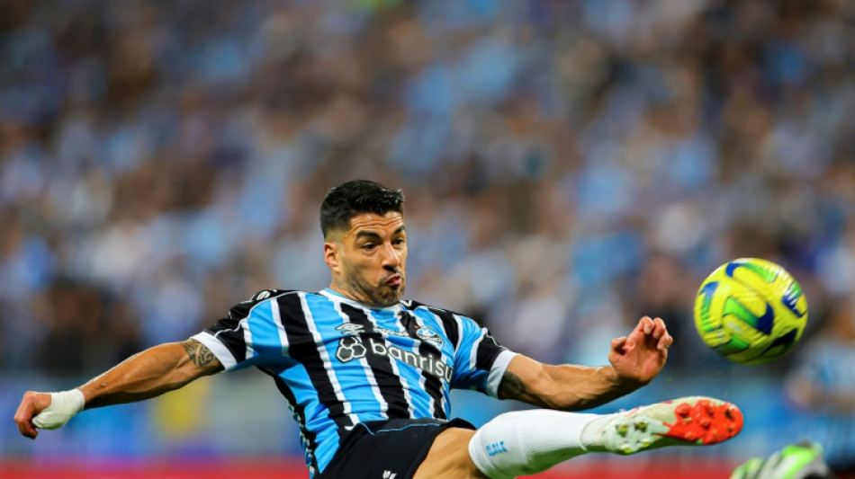 Su&aacute;rez alega falta de 'for&ccedil;a f&iacute;sica' para seguir no Gr&ecirc;mio em 2024