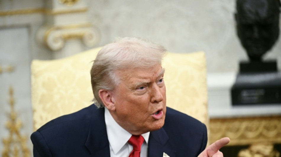 Trump pede prisão para democratas que instaram militares a desobedecer ordens