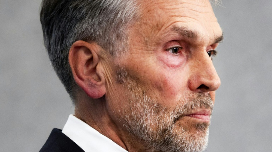 Pays-Bas: un ex-chef du renseignement charg&eacute; de  former un gouvernement