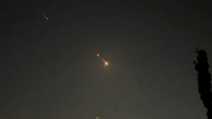 Les explosions dans le ciel d'Isra&euml;l figent les habitants au coeur de la nuit