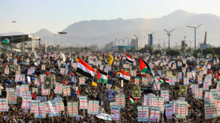 Importante manifestación en Yemen contra los ataques israelíes