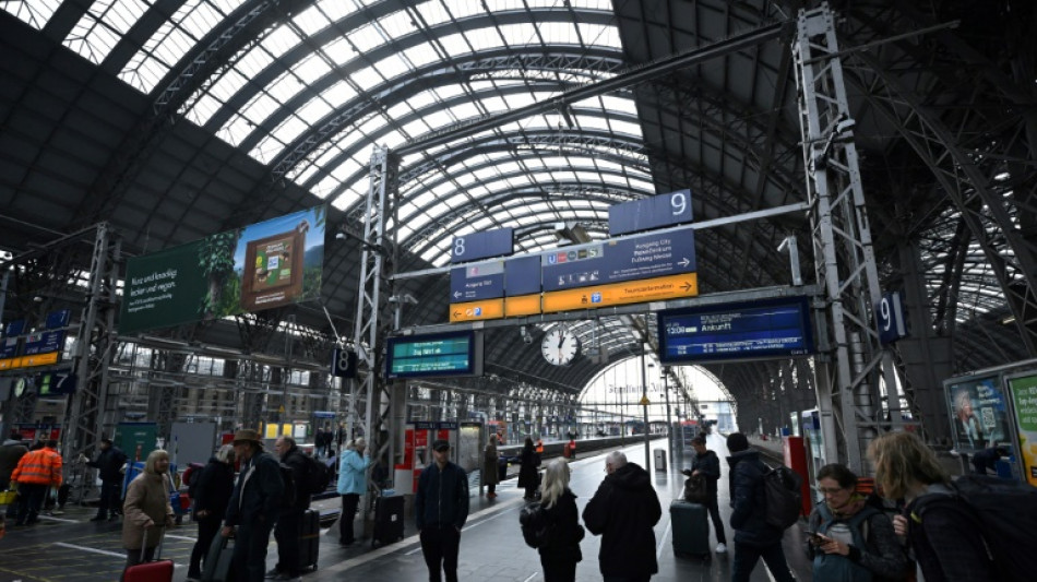 Lokf&uuml;hrergewerkschaft GDL und Bahn einigen sich in Tarifkonflikt
