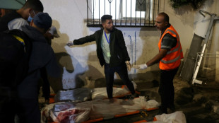 Les Palestiniens accusent Isra&euml;l d'avoir bombard&eacute; un centre de d&eacute;plac&eacute;s