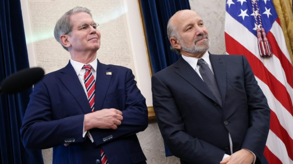 Global stocks mixed as markets eye US-China trade talks