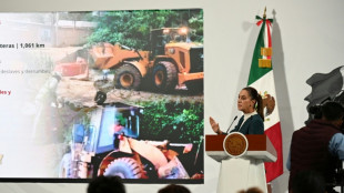 Decenas de pueblos siguen aislados en México por lluvias que causaron 64 muertos