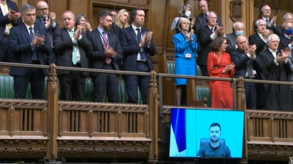 Selenskyj bewegt Gro&szlig;britannien mit Churchill-Rede vor dem Parlament