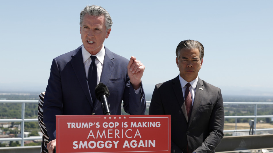 Newsom fa altra causa a Trump per i marines a Los Angeles