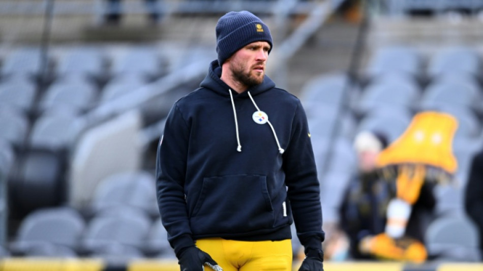 Steelers' Watt in hospital for evaluation of 'lung situation'