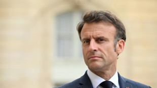 Macron invite officiellement les partis le 30 ao&ucirc;t, "une main tendue loyalement"