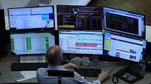 Borsa: l'Europa chiude in ordine sparso, sguardo verso gli Stati Uniti