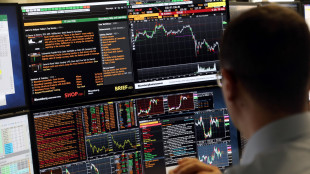 Borsa: Milano prosegue cauta a +0,11%, lo spread a 63 punti