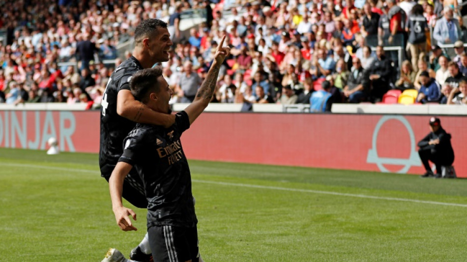 Arsenal beat Brentford to regain Premier League top spot