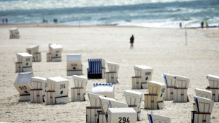 Knapp die H&auml;lfte der Tarifbesch&auml;ftigten bekommt Urlaubsgeld - im Schnitt 1644 Euro