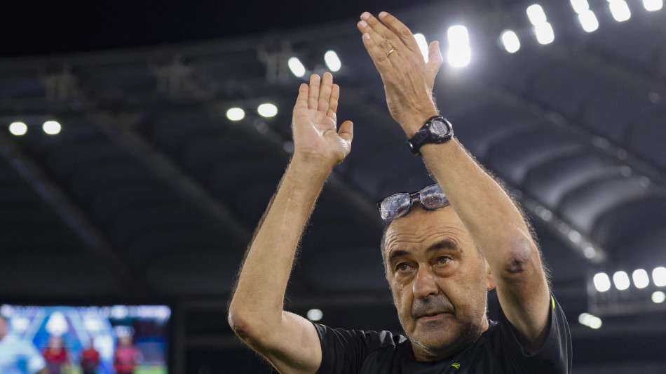 Calcio: Sarri 'derby è unico, Lazio lotti per il suo popolo'