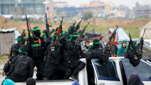 Israel atrasa liberta&ccedil;&atilde;o de prisioneiros palestinos ap&oacute;s devolu&ccedil;&atilde;o de seis ref&eacute;ns