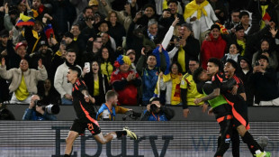 Espanha perde para Col&ocirc;mbia antes de enfrentar Brasil em amistoso