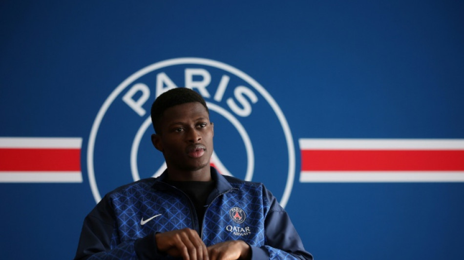 "Antes solo pensaba en el ataque", admite Nuno Mendes