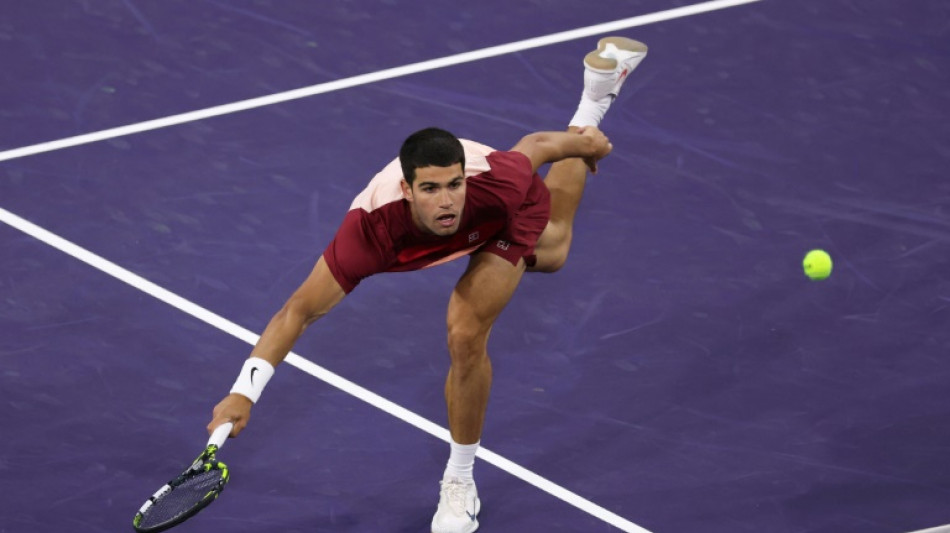 Alcaraz vence argentino Cer&uacute;ndolo e avan&ccedil;a &agrave;s semis em Indian Wells