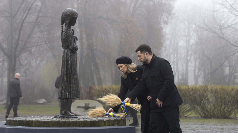 Zelensky, 'fare di tutto contro i feroci attacchi russi'