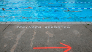 Schwimmb&auml;der in G&ouml;ttingen erlauben Baden "oben ohne" f&uuml;r alle an Wochenenden