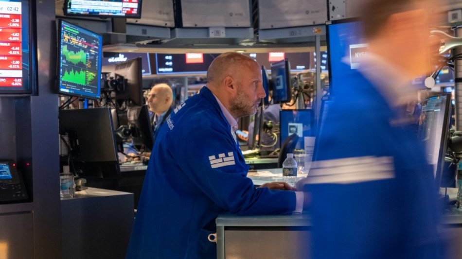 Wall Street conclut en ordre dispers&eacute; son meilleur mois de l'ann&eacute;e
