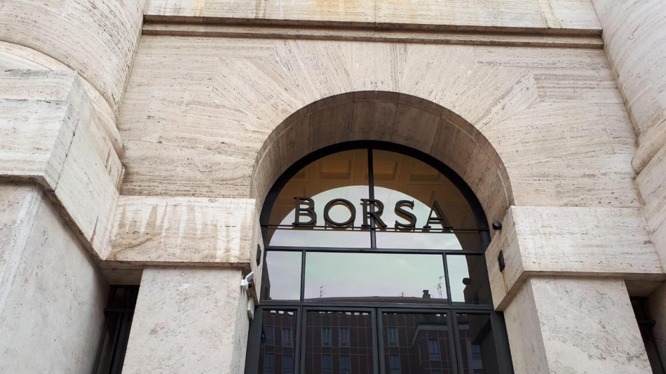 Borsa: Milano chiude in rialzo, Ftse Mib +0,56%