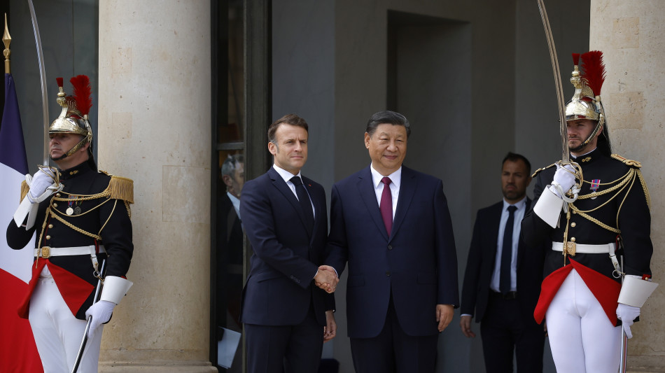 Xi Jinping &egrave; arrivato all'Eliseo, vedr&agrave; Macron e Von der Leyen
