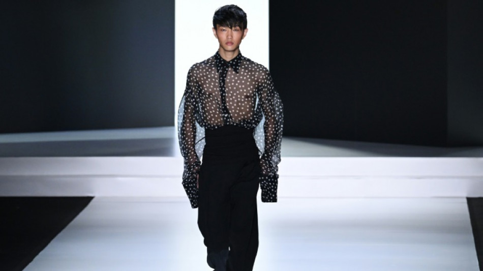 Dolce & Gabbana exalta a eleg&acirc;ncia sensual do homem na Semana da Moda de Mil&atilde;o