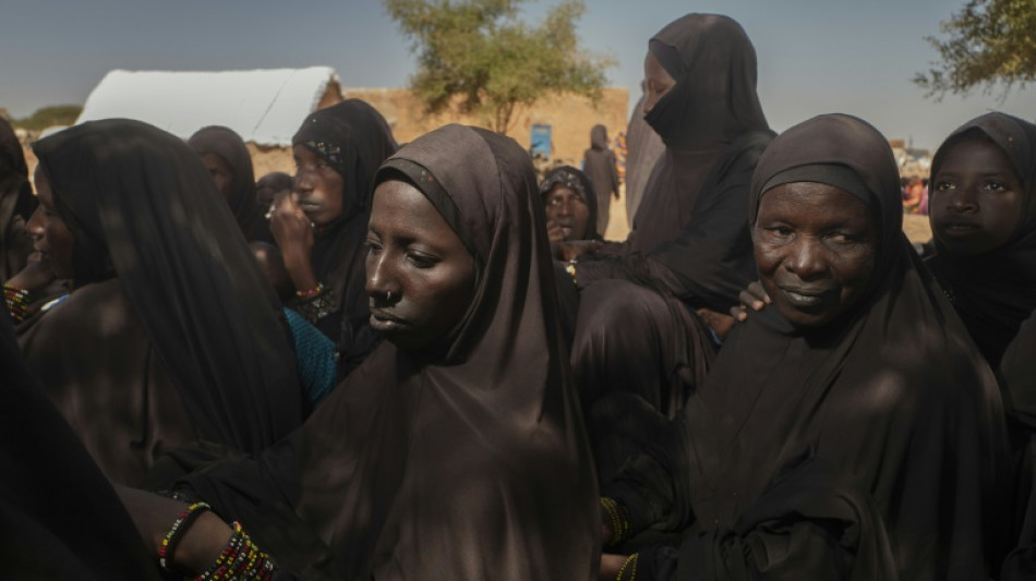 Strangled by jihadist blockade, Malians flee their desert town