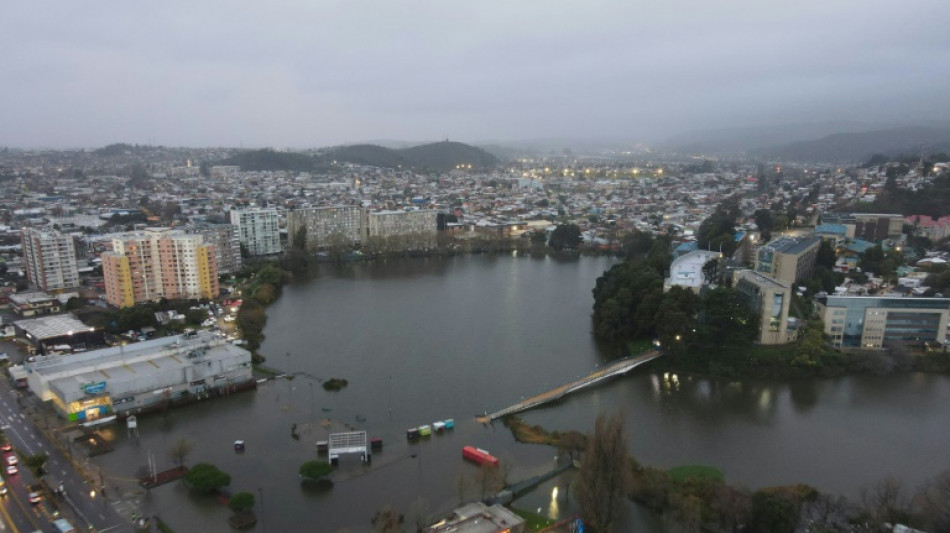 Le front de pluie qui a mis en alerte le Chili se d&eacute;place vers l'Argentine