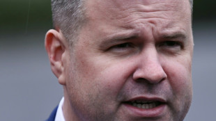 Trump nomeia aliado inexperiente como diretor de intelig&ecirc;ncia