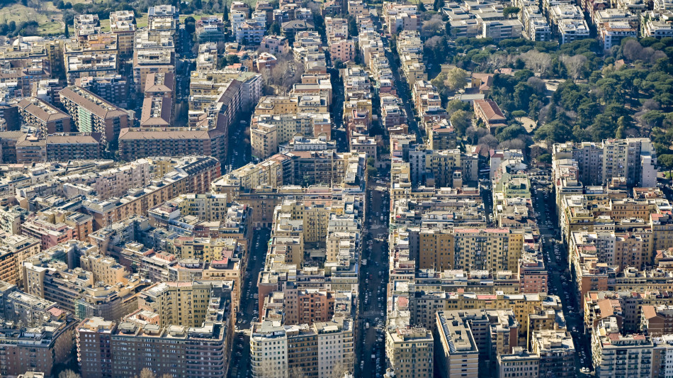 Rendite catastali, a Roma e Milano fino a oltre 30% in pi&ugrave;