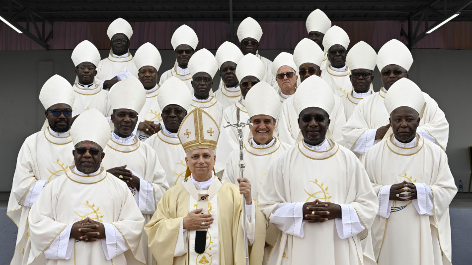 Il Papa alla Chiesa d'Angola, testimoniate la pace