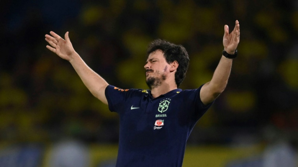 Brasil leva virada e perde para Col&ocirc;mbia (2-1) nas Eliminat&oacute;rias