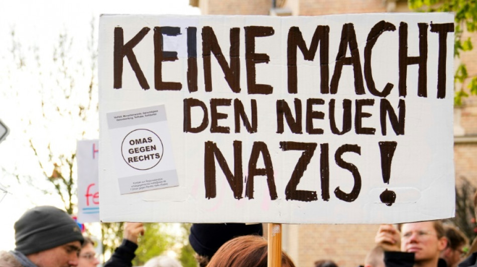 Allemagne: un dirigeant de l'extr&ecirc;me droite jug&eacute; pour un slogan nazi