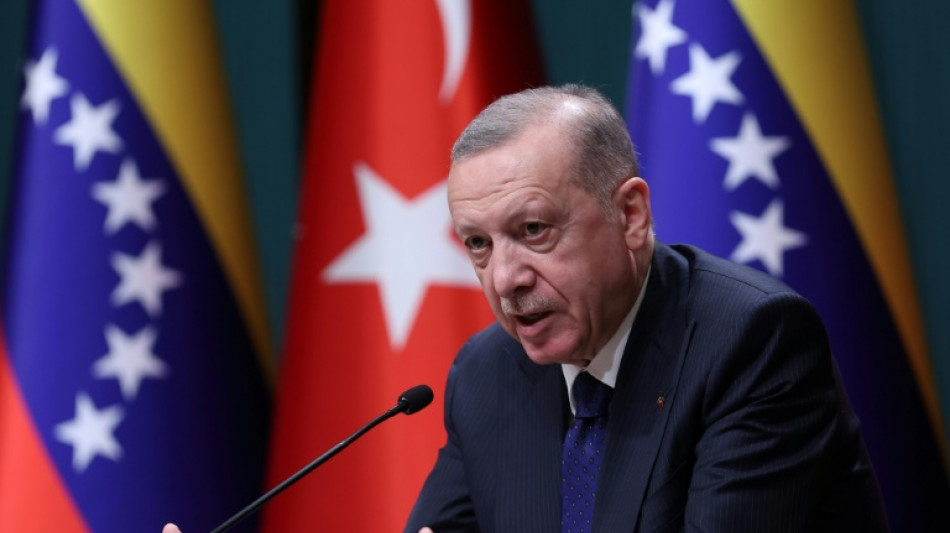 Erdogan verk&uuml;ndet erneute Pr&auml;sidentschaftskandidatur im kommenden Jahr