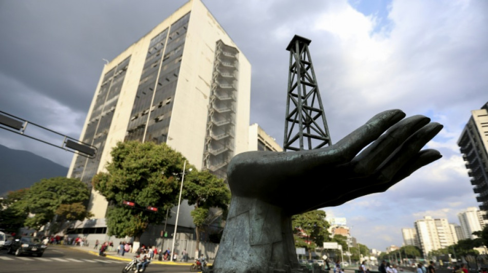 Venezuela manterá produção de petróleo, apesar da volta das sanções dos EUA