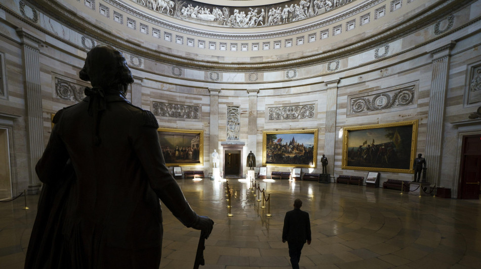 Più di 4.100 dipendenti federali licenziati per lo shutdown