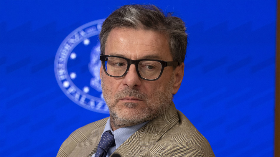 Giorgetti, 'rammarico, l'Italia non esce anticipatamente dalla procedura di deficit'