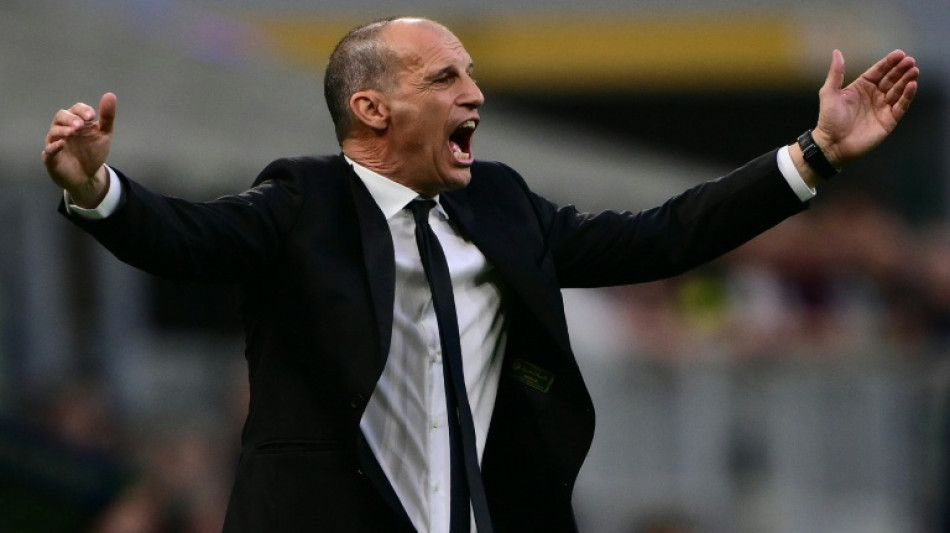 Allegri rules out taking Italy job, wants to stay at AC Milan