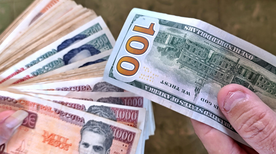 Cuba consentir&agrave; agli emigrati di aprire conti in valuta estera