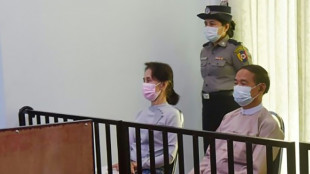 Birmanie: Aung San Suu Kyi transf&eacute;r&eacute;e de sa cellule &agrave; une r&eacute;sidence surveill&eacute;e