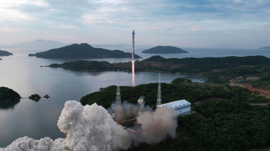 La Cor&eacute;e du Nord pr&eacute;vient le Japon du lancement imminent d'un satellite