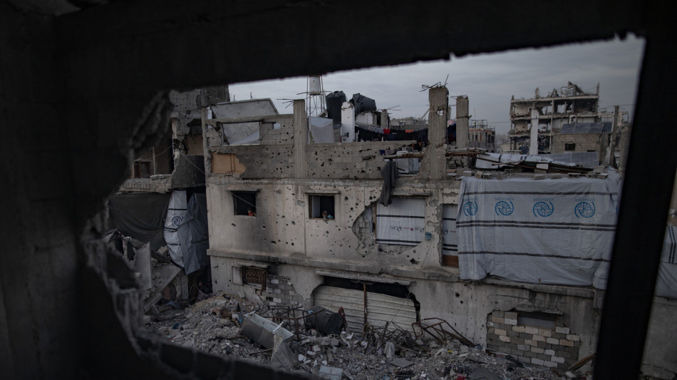 Hamas, 16 persone uccise in un raid israeliano a Jabalia