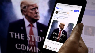 Le groupe de m&eacute;dias de Trump fait le yo-yo en Bourse, et sa fortune avec