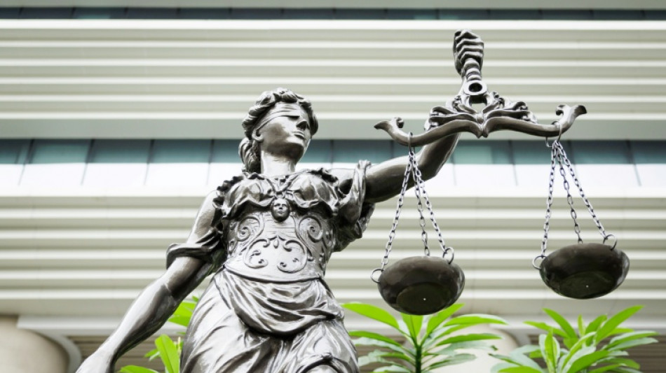 Urteil: Identit&auml;rer Rechtsanwalt darf nicht in Bundeswehr dienen