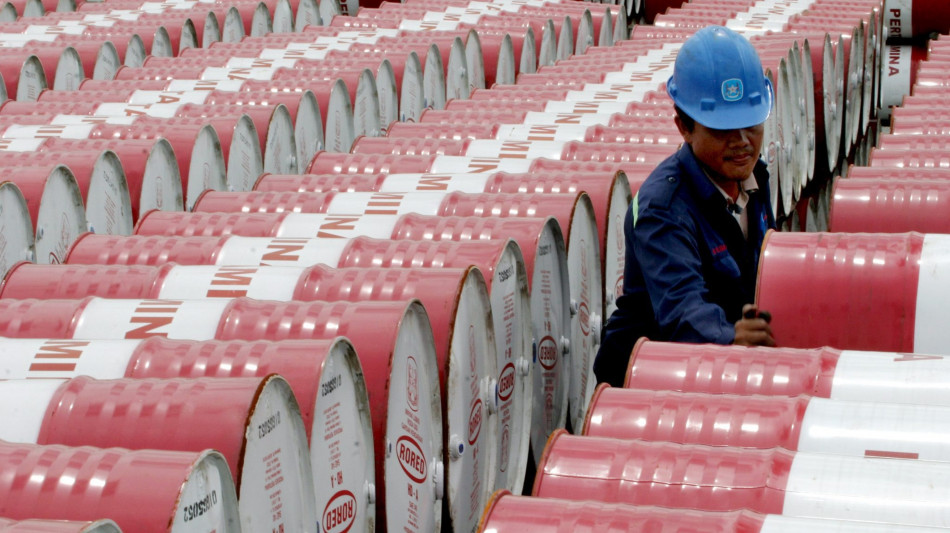 Il petrolio apre in rialzo a New York a 64,32 dollari